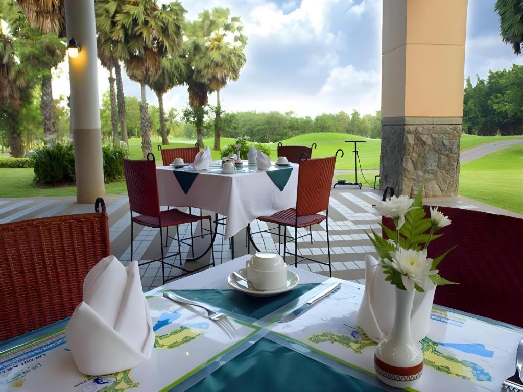 Lake View Hotel And Golf Club Hua Hin Exteriör bild