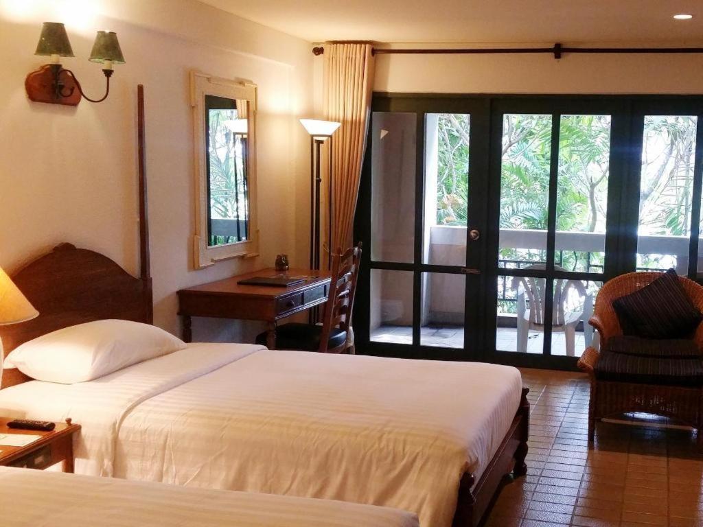 Lake View Hotel And Golf Club Hua Hin Exteriör bild